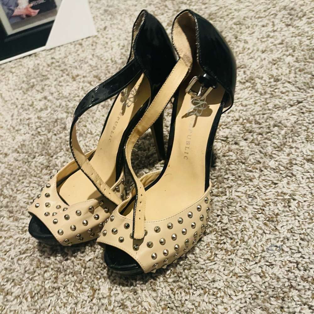 Banana Republic heels